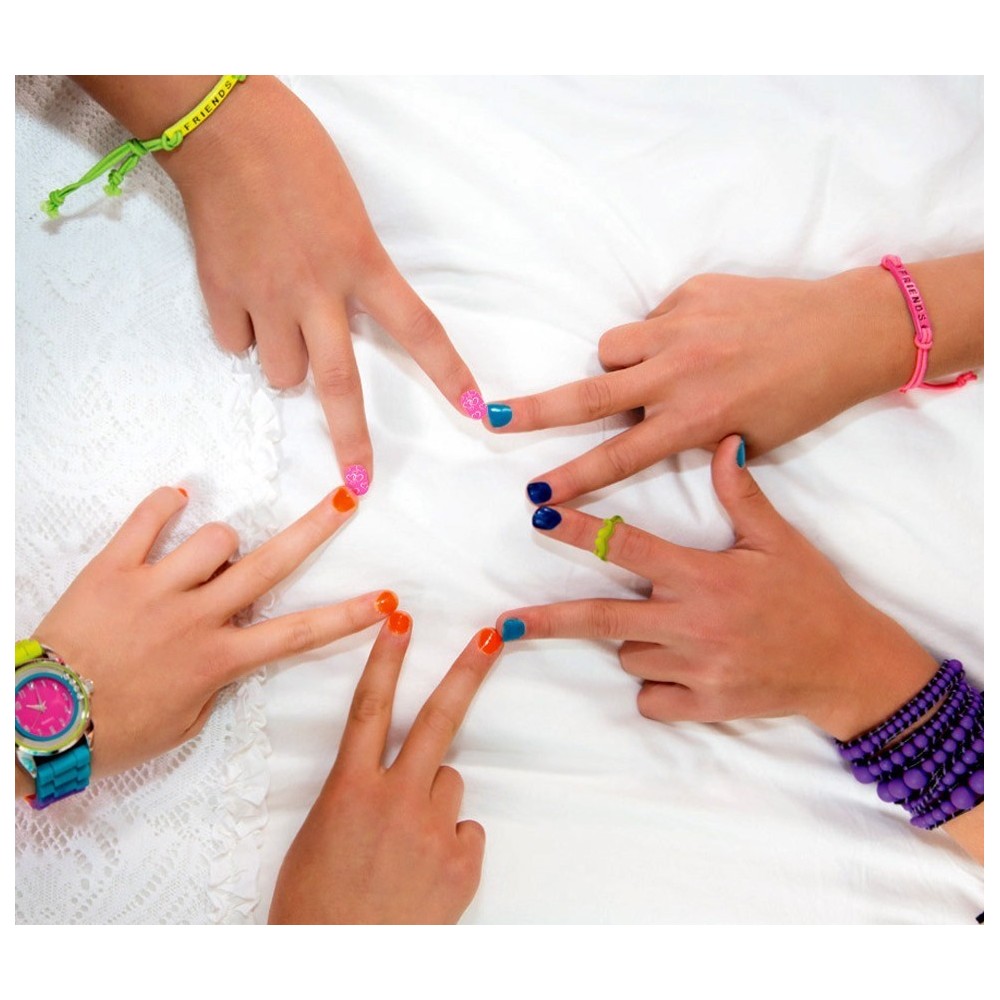 341056 Playset nail art party MAGIC NAILS 2 vernis à ongles et des accessoires
