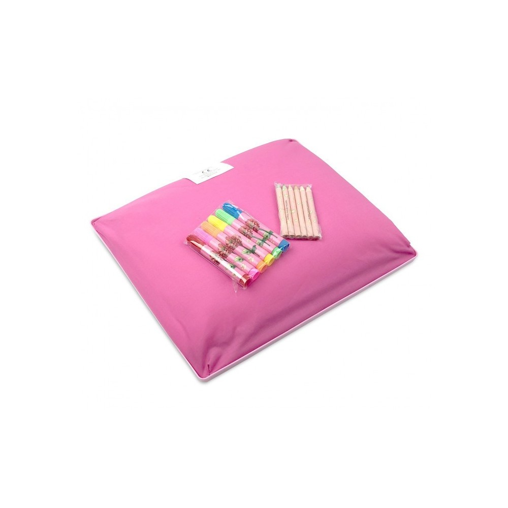 031406 Coussin d'activités et de dessins avec feutres crayons de couleurs