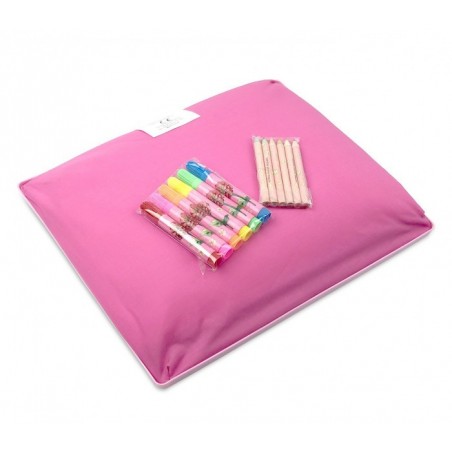031406 Coussin d'activités et de dessins avec feutres crayons de couleurs  031406 Coussin d'activités et de dessins avec feutres crayons de couleurs