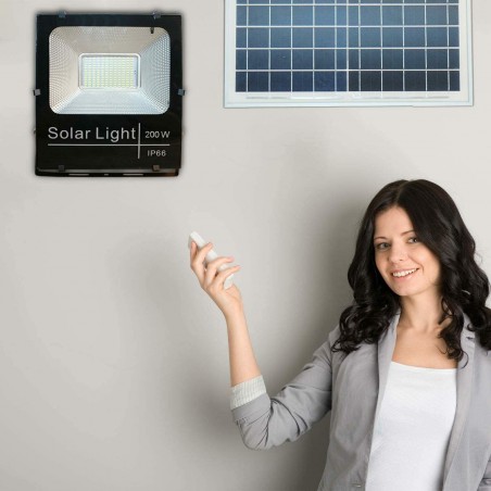 Phare 200W led énergie solaire froide 011200 , crépuscule et télécommande 6500k