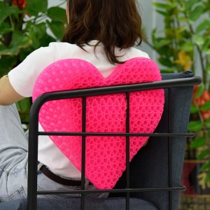 Coussin en forme de cœur en nid d’abeille en gel 210238... 2