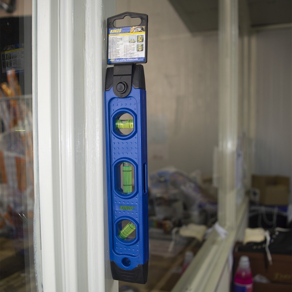 KINZO Mini Niveau à bulles 171302 avec base...