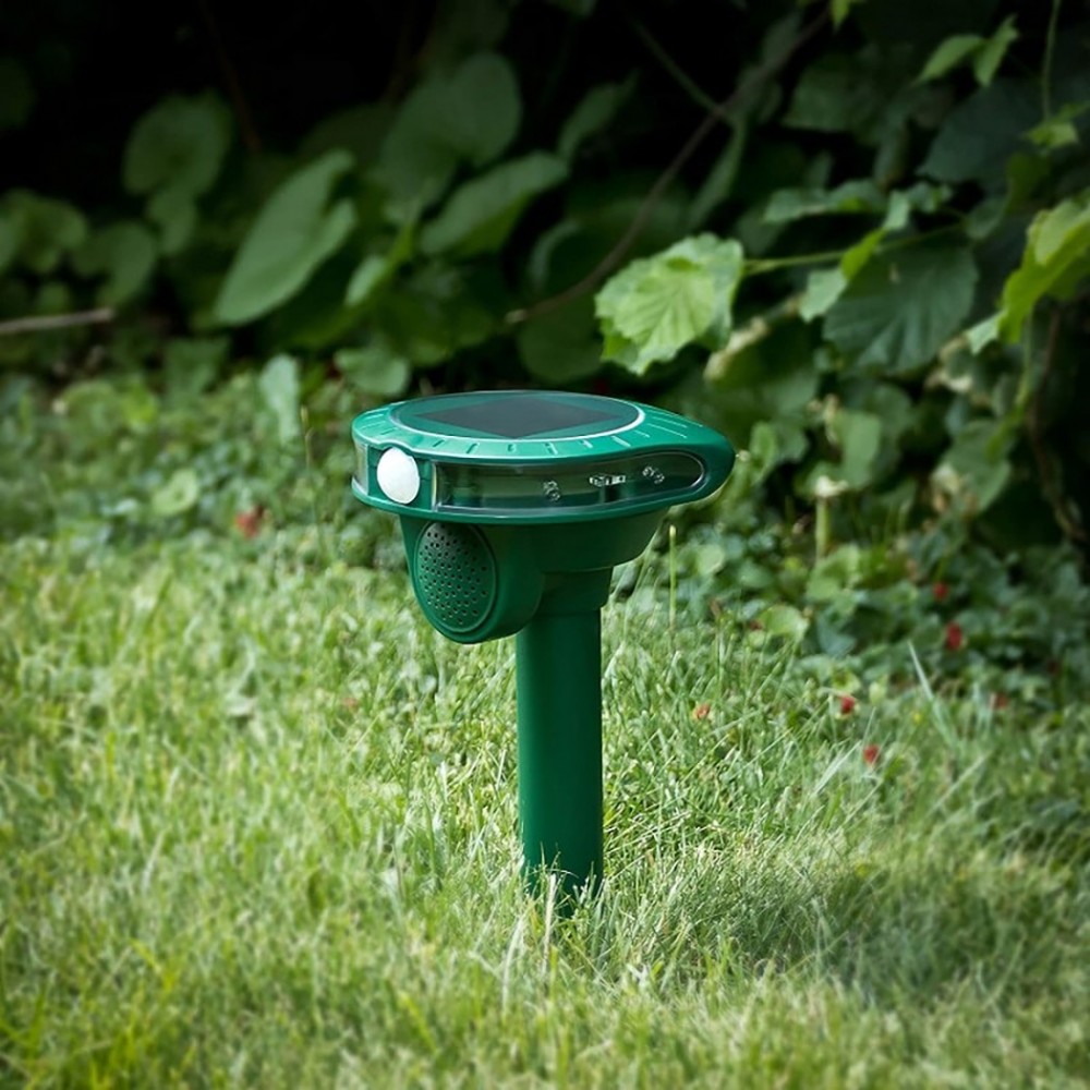 Répulsif chasse les taupes et les animaux,...