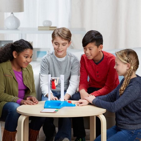 Jeu de société Hasbro 373666 FANTASTIC GYMNASTICS atterrit et gagne