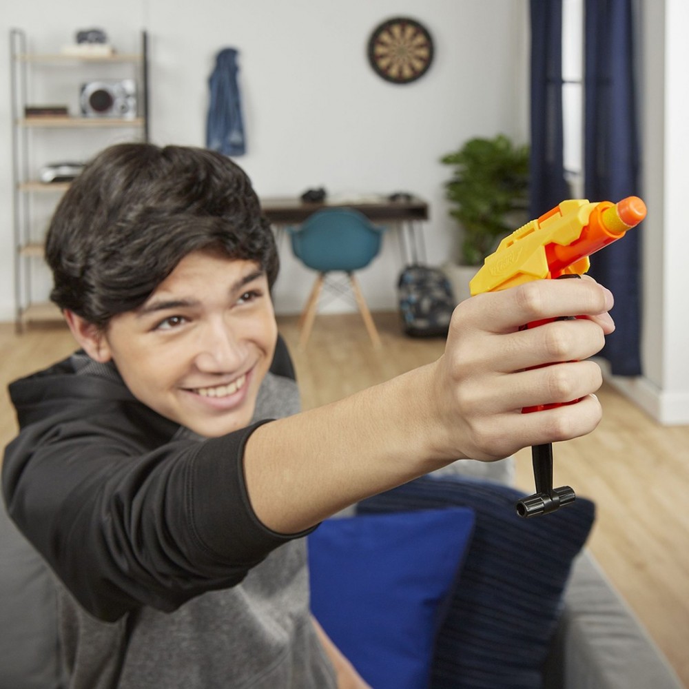 Hasbro Nerf Alpha Strike 624638 avec 4 armes...