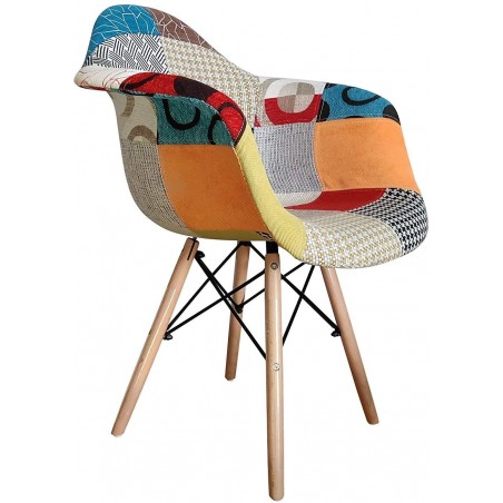 Fauteuil EIFFEL en tissu patchwork avec assise et pieds en bois tendre