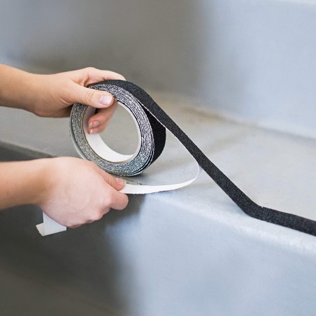 Ruban antidérapant 749345 pour escaliers marches noir 2 x 150 cm