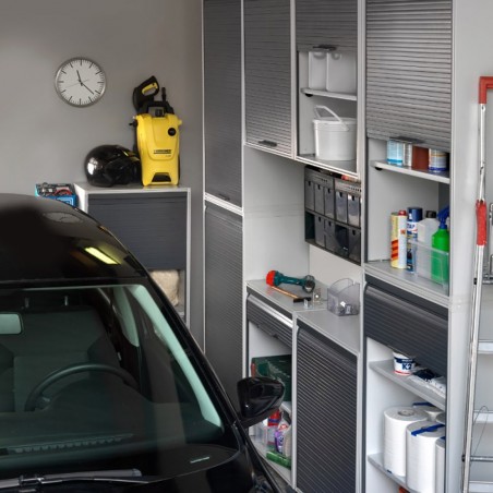 Armoire en PVC avec volet roulant et deux étagères, idéale pour garage ou bureau