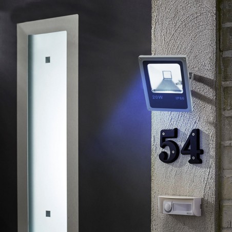 Phare LED couleur RGB 20w support à 120° d’angle et protection contre la pluie