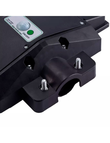 Recharge lampadaire avec panneau solaire 1000W...