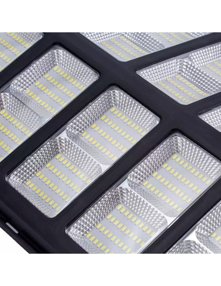 Recharge lampadaire avec panneau solaire 1000W Protection IP65 et télécommande