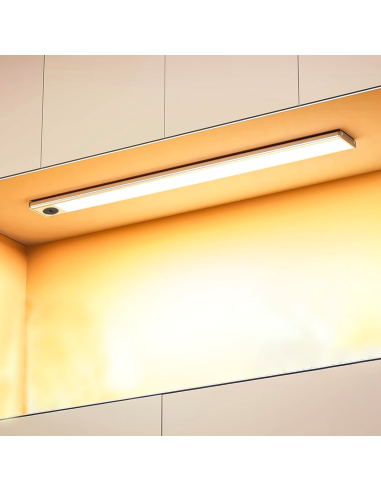 Bande LED sous le meuble, lumière naturelle de...