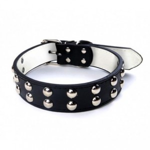 Collier en cuir martelé avec boutons ronds pour les gros chiens avec fermeture à boucle réglable  2