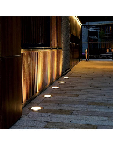 Spot encastrable LED rond IP65 avec douille...