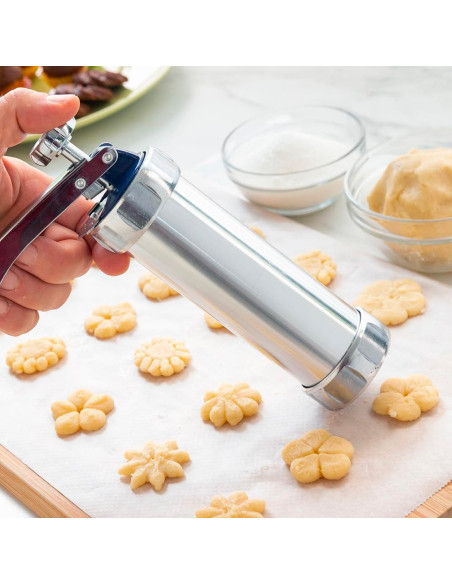 Machine à biscuits manuelle acier kit de 20 moules et 4 buses pour le glaçage