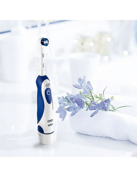Brosse à dents électrique Oral-B ADVANCED Pro Expert à pile avec interchangeable